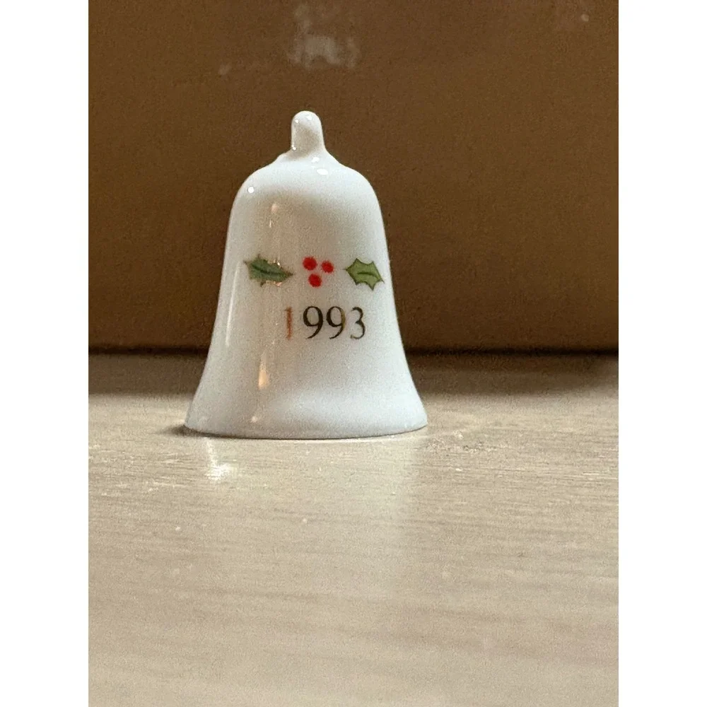 Lot of‎ 6 Hallmark Keepsake Miniature Ornaments 1993 Vintage Christmas